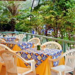 Отель Baantonsai Garden Resort питание