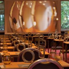 Renaissance Düsseldorf Hotel развлечения