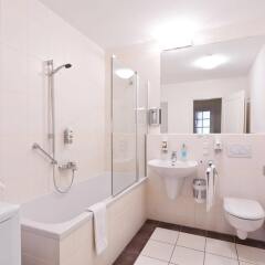 Отель Aparthotel Altes Dresden Германия, Дрезден - отзывы, цены и фото номеров - забронировать отель Aparthotel Altes Dresden онлайн ванная