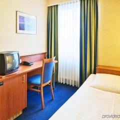 Novum Hotel Continental Frankfurt удобства в номере фото 2