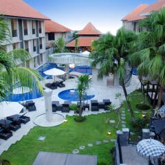 Отель Grand Barong Resort парковка