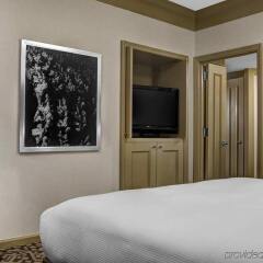 Отель Hilton Times Square США, Нью-Йорк - отзывы, цены и фото номеров - забронировать отель Hilton Times Square онлайн комната для гостей фото 4