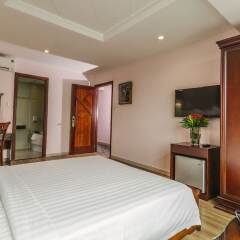 Sophia Hotel сейф в номере