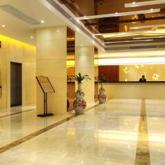 Overseas Chinese Friendship Hotel интерьер отеля фото 3