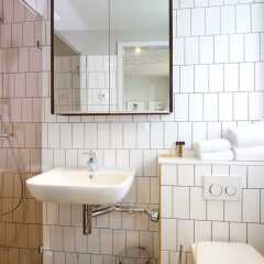 Asplund Hotel Apartments Солна ванная