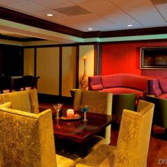 Отель Churchill Hotel Near Embassy Row США, Вашингтон - отзывы, цены и фото номеров - забронировать отель Churchill Hotel Near Embassy Row онлайн гостиничный бар