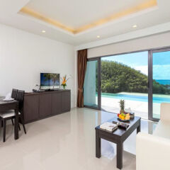 Отель Patong Bay Hill Resort комната для гостей фото 3