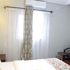 Mbayaville Hotel in Douala, Cameroon from 74$, photos, reviews - zenhotels.com balcony