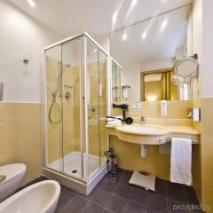 Отель Holiday Inn Milan - Garibaldi Station ванная