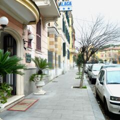 Hotel Malaga парковка
