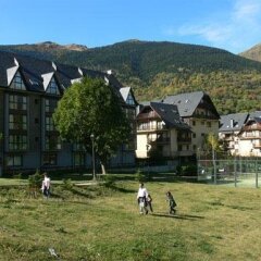 Отель Aparthotel La Vall Blanca Испания, Вьельа Э Михаран - отзывы, цены и фото номеров - забронировать отель Aparthotel La Vall Blanca онлайн с домашними животными