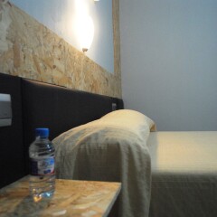 Hotel Sant Jordi сейф в номере