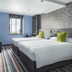 Village Hotel Glasgow комната для гостей