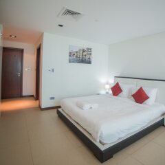 Отель New Arabian Holiday Homes Liberty House Дубай комната для гостей фото 4