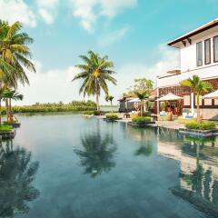 Отель Hoi An Beach Resort бассейн фото 3