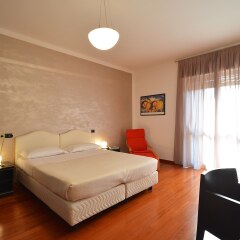 Отель Residence Torino Uno комната для гостей