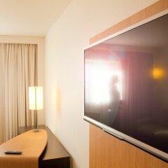 Отель Novotel Antwerpen Бельгия, Антверпен - 1 отзыв об отеле, цены и фото номеров - забронировать отель Novotel Antwerpen онлайн удобства в номере