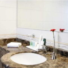 Avari Hotel Apartments ванная фото 2