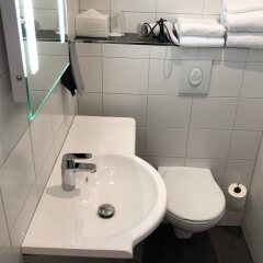 Отель Airport Hotel Pilotti Финляндия, Вантаа - - забронировать отель Airport Hotel Pilotti, цены и фото номеров ванная