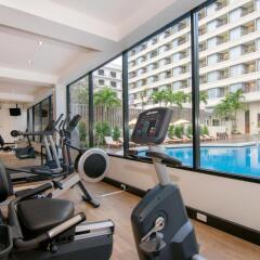 Отель The Bayview Hotel Pattaya Таиланд, Паттайя - 2 отзыва об отеле, цены и фото номеров - забронировать отель The Bayview Hotel Pattaya онлайн фитнесс-зал фото 2