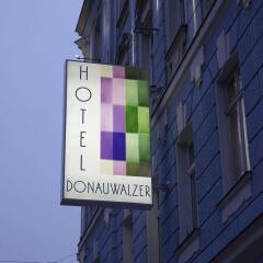 Boutique Hotel Donauwalzer парковка