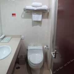 Отель Aoyou Hotel Китай, Пекин - отзывы, цены и фото номеров - забронировать отель Aoyou Hotel онлайн ванная
