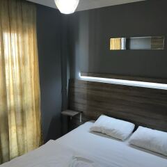 Sahlan Otel by Esila Турция, Усак - отзывы, цены и фото номеров - забронировать отель Sahlan Otel by Esila онлайн комната для гостей