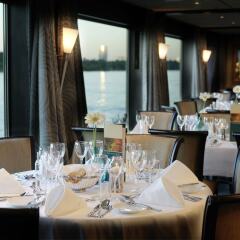 Отель Crossgates Hotelship 4 Star - Medienhafen - Düsseldorf Германия, Дюссельдорф - отзывы, цены и фото номеров - забронировать отель Crossgates Hotelship 4 Star - Medienhafen - Düsseldorf онлайн помещение для мероприятий