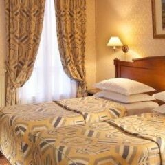 Отель The Originals Hotels Paris Paix République комната для гостей фото 22