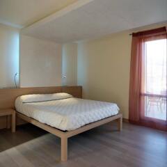 Отель Valle Rosa Country House Сполето комната для гостей фото 3