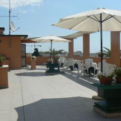 Hotel Solarium Чивитанова-Марке
