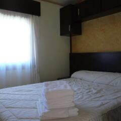 Hotel Camping Bielsa комната для гостей