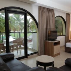 Отель Holiday Inn Resort Goa, an IHG Hotel Индия, Кавелоссим - отзывы, цены и фото номеров - забронировать отель Holiday Inn Resort Goa, an IHG Hotel онлайн комната для гостей фото 3