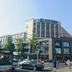 Отель Magnotel Chengdu Taikoo Li Dong Feng Bridge городской автобус