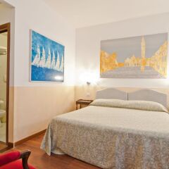 Отель Fenice Apartments in Venice Италия, Венеция - отзывы, цены и фото номеров - забронировать отель Fenice Apartments in Venice онлайн комната для гостей фото 3