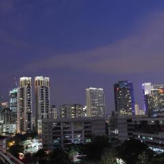 Отель Corus Hotel Kuala Lumpur Малайзия, Куала-Лумпур - 1 отзыв об отеле, цены и фото номеров - забронировать отель Corus Hotel Kuala Lumpur онлайн балкон