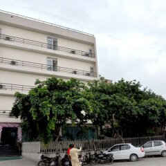 Отель Dwarka Palace Индия, Нью-Дели - отзывы, цены и фото номеров - забронировать отель Dwarka Palace онлайн парковка