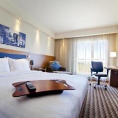 Отель Hampton By Hilton Gdansk Airport Польша, Гданьск - 1 отзыв об отеле, цены и фото номеров - забронировать отель Hampton By Hilton Gdansk Airport онлайн комната для гостей фото 4