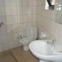 Kanyinya Hills Hotel in Kigali, Rwanda from 98$, photos, reviews - zenhotels.com bathroom