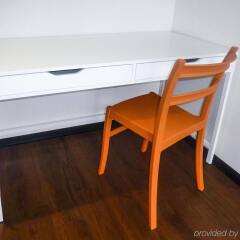 Отель easyHotel Den Haag удобства в номере