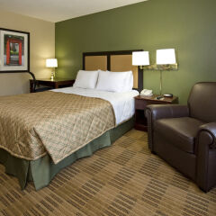 Отель Extended Stay America Santa Barbara - Calle Real комната для гостей