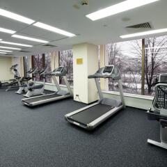 Гостиница Crowne Plaza Moscow World Trade Centre в Москве - забронировать гостиницу Crowne Plaza Moscow World Trade Centre, цены и фото номеров Москва фитнесс-зал