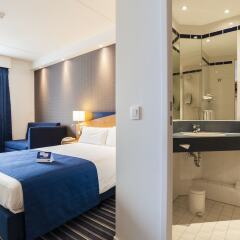 Отель Holiday Inn Express Antwerp City-North Бельгия, Антверпен - 3 отзыва об отеле, цены и фото номеров - забронировать отель Holiday Inn Express Antwerp City-North онлайн комната для гостей фото 4