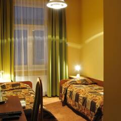 Отель Kosmopolita Rooms Польша, Краков - 1 отзыв об отеле, цены и фото номеров - забронировать отель Kosmopolita Rooms онлайн комната для гостей фото 2