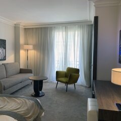 Отель Hôtel Le Canberra Hôtels Ocre et Azur Канны комната для гостей фото 3
