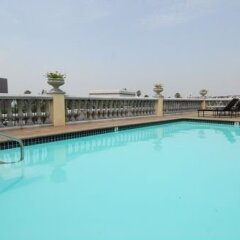 Отель Downtown LA Corporate Apartments США, Лос-Анджелес - отзывы, цены и фото номеров - забронировать отель Downtown LA Corporate Apartments онлайн бассейн