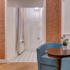 Гостиница ColorSpb ApartHotel Consular House в Санкт-Петербурге отзывы, цены и фото номеров - забронировать гостиницу ColorSpb ApartHotel Consular House онлайн Санкт-Петербург комната для гостей фото 5