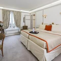 Hotel Regina Louvre 5* Стандартный семейный номер с различными типами кроватей