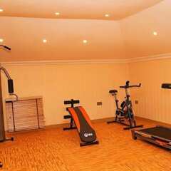 Отель Lakeem Suites - Agboyin Surulere фитнесс-зал