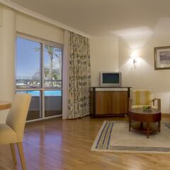 Отель LTI - Pestana Grand Ocean Resort Hotel Португалия, Фуншал - 1 отзыв об отеле, цены и фото номеров - забронировать отель LTI - Pestana Grand Ocean Resort Hotel онлайн комната для гостей фото 2